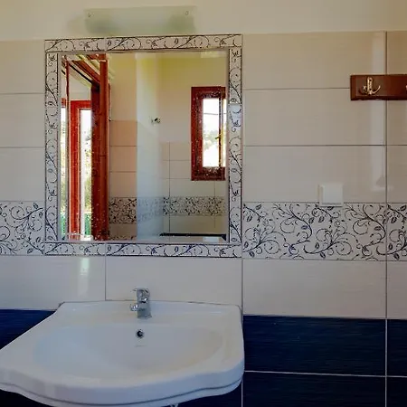 Tredis Hotel Lassi (Kefalonia)